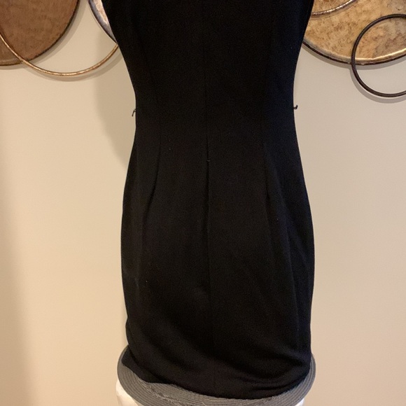 Calvin Klein - solid black sleeveless ruffled dress, size 4 - Picture 5 of 7